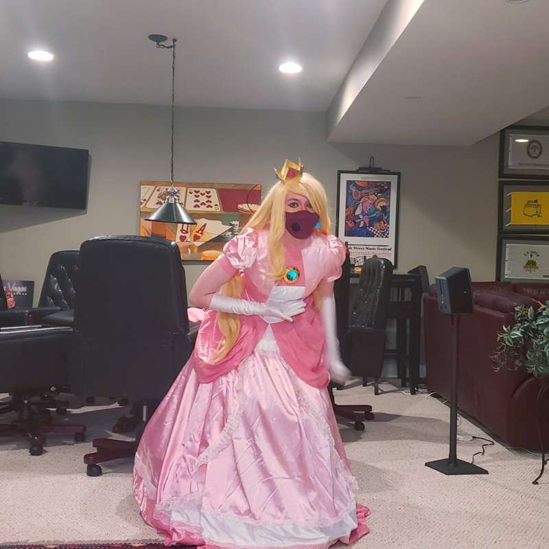 Here's another Classic Peach. This should be Very fun. >:) 28