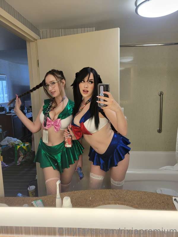 Gonna take better pics at the con but goth sailor moon is th.. 1