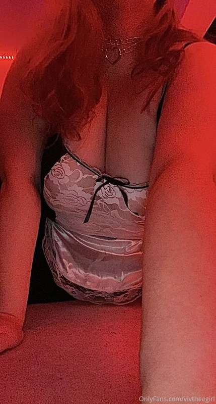 Anyone need too hire a Maid? Warning when I got hot I someti.. 6