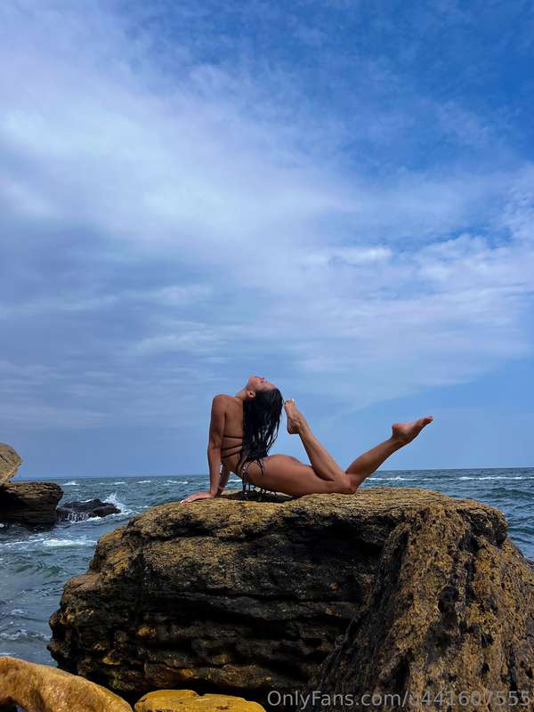Feeling as free as the sea and as infinite as the sky 🌊💙A pl..