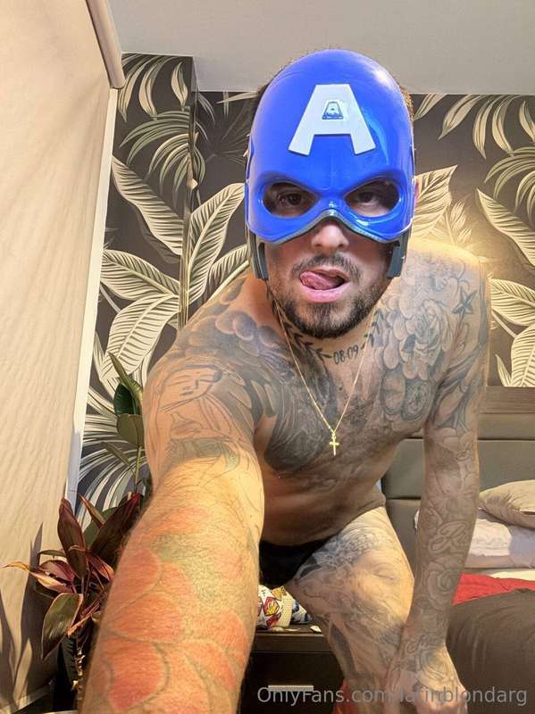 🔥Free Subscription 🔥@nicoink @nicoinkHot and horny🔥😋 guy 33 ..