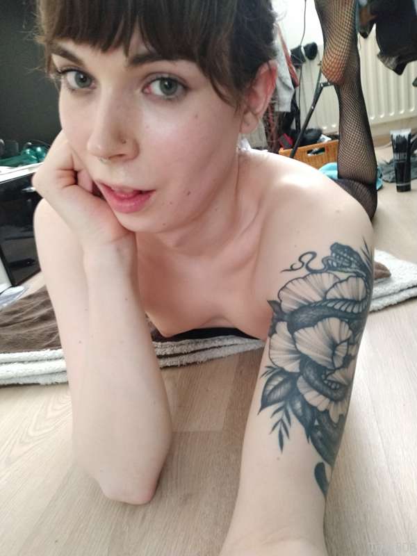 Hi everyone :) 

Wanted to try something a bit different for.. 24