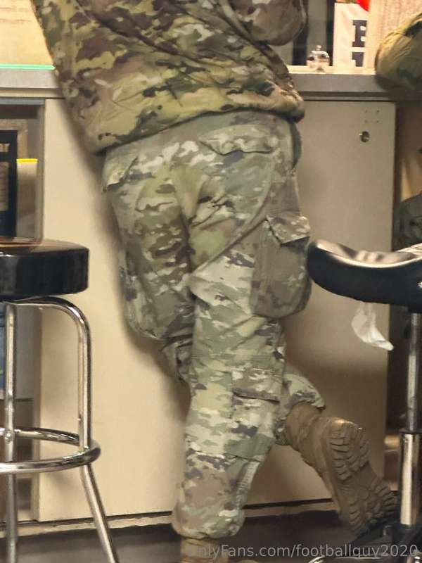 Soldiers being naughty, showing off, and candid shots, Set 7 1