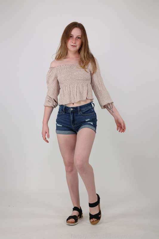 Chelseymarieofficial - Fansly - 17 May, 2025 27