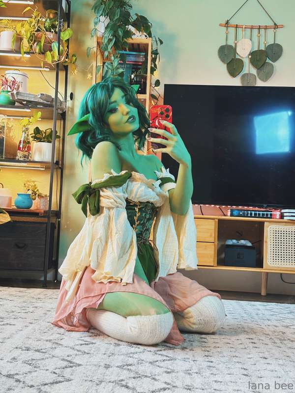 Goblins dress rly cute with no panties (for easy access ofc).. 4