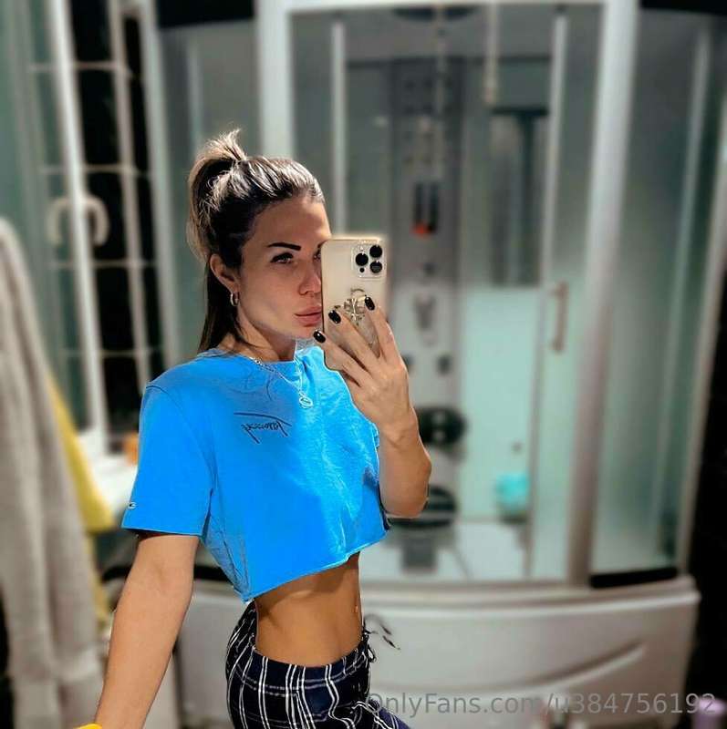 I went on a diet. Do you like skinny women? 🙊
