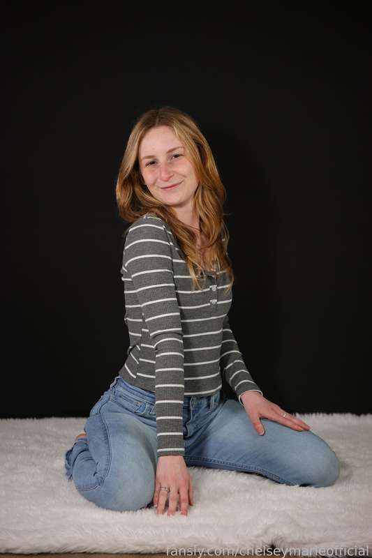 Chelseymarieofficial - Fansly - 23 Apr, 2025 11