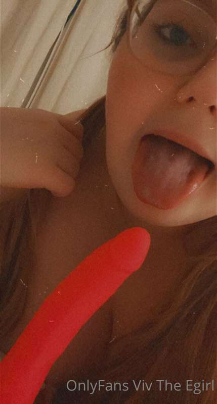 Desperate to suck something, any volunteers? 😩🤤🥵 4