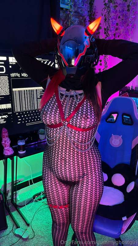 The newest sex-bot model 🤖❤️ 5