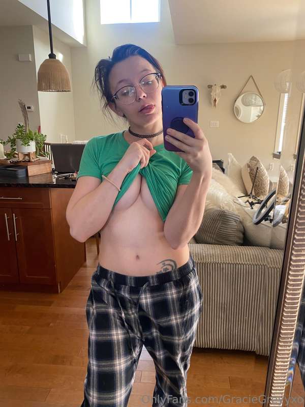 I’m a laze around the house in jammies all day kinda gal.
