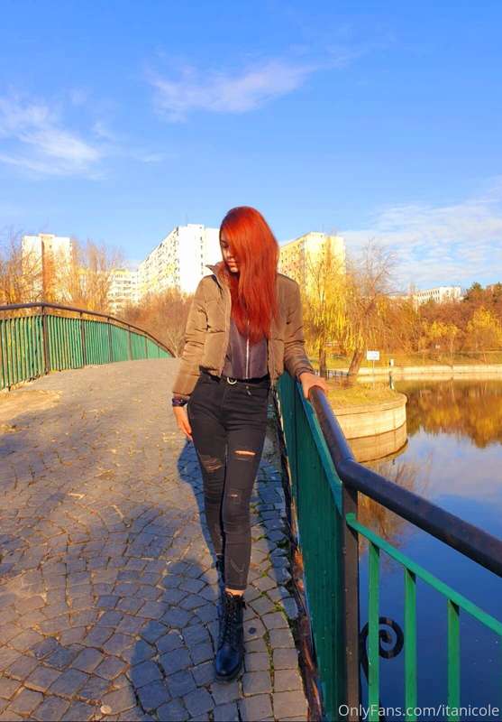 Nicoleita2000 - Onlyfans - 22 Dec, 2021 2