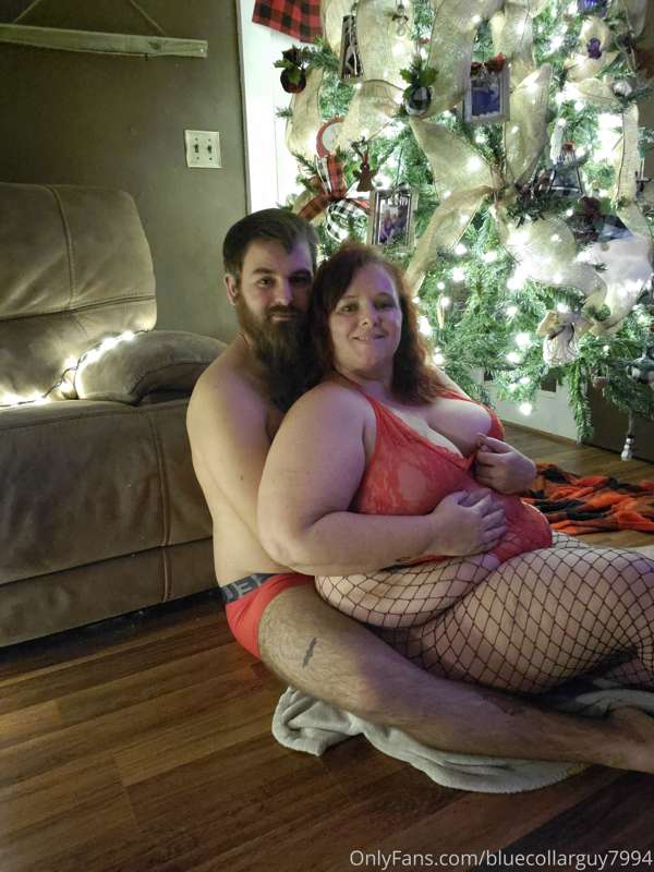 Merry Christmas Eve yall!! From my wife @justme7994 and I. H..