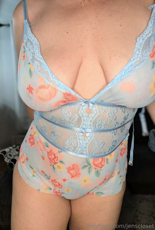 💠💙This light blue baby doll piece had me feeling so girly an.. 4