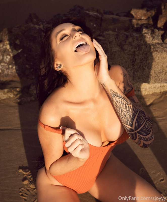 😋