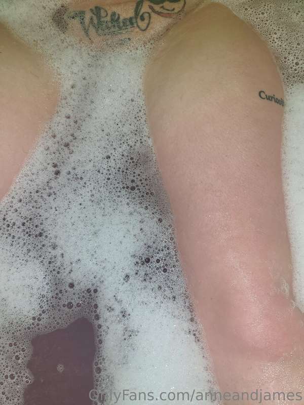 Caught in the bath 7