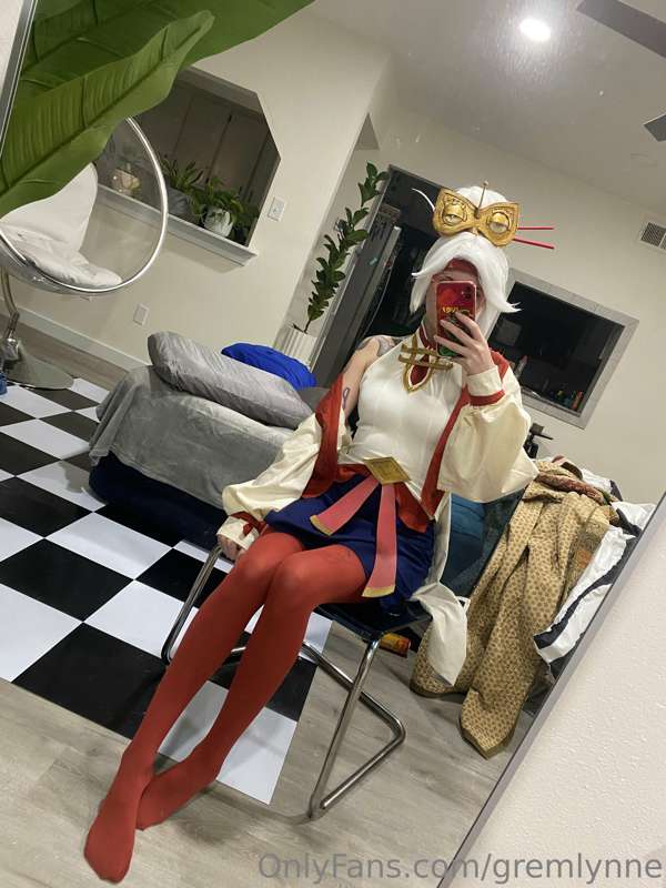 Finished my purah cosplay and I’m very happy with it. I’m go..