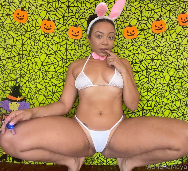 Slutty bunny 🐰🎃 21