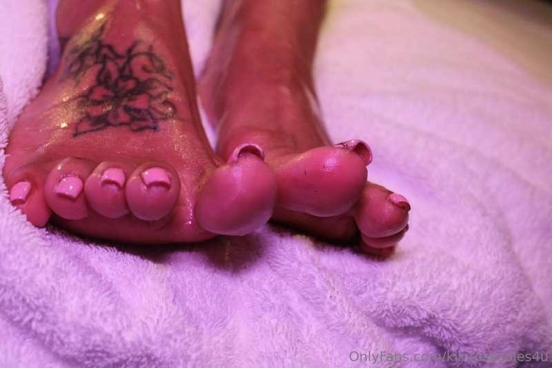 Some sexy shots from last Fridays session w @magicalscenez 🍆.. 2