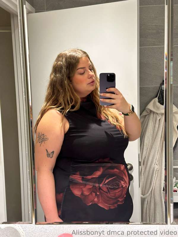 Trying to pick an outfit 🫶🏼  3