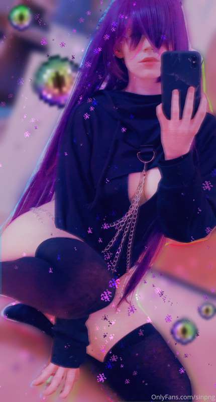 Minecraft waifu mod be hitting different! 
Small cosplay tes..