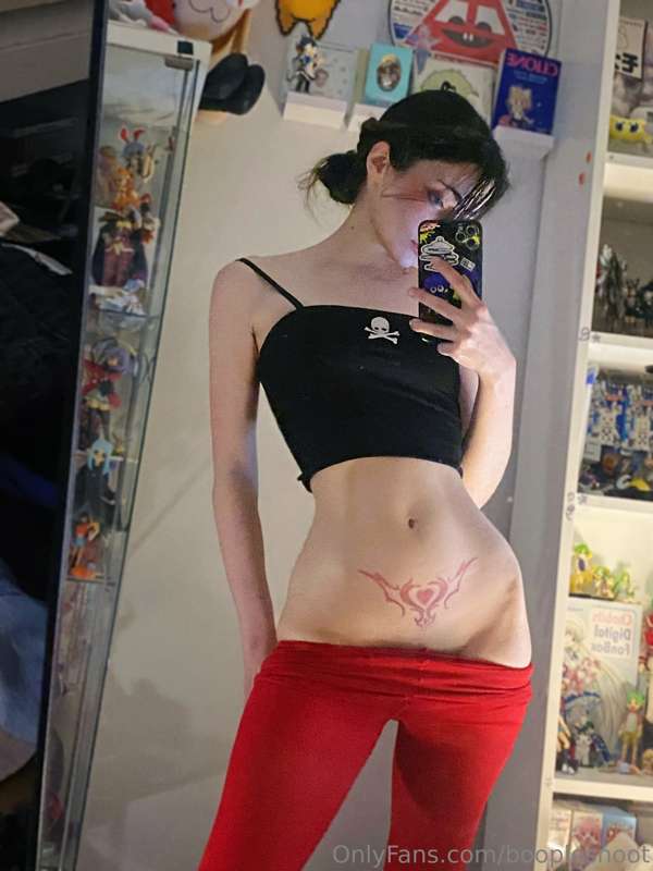 after i took the cos off :3 2