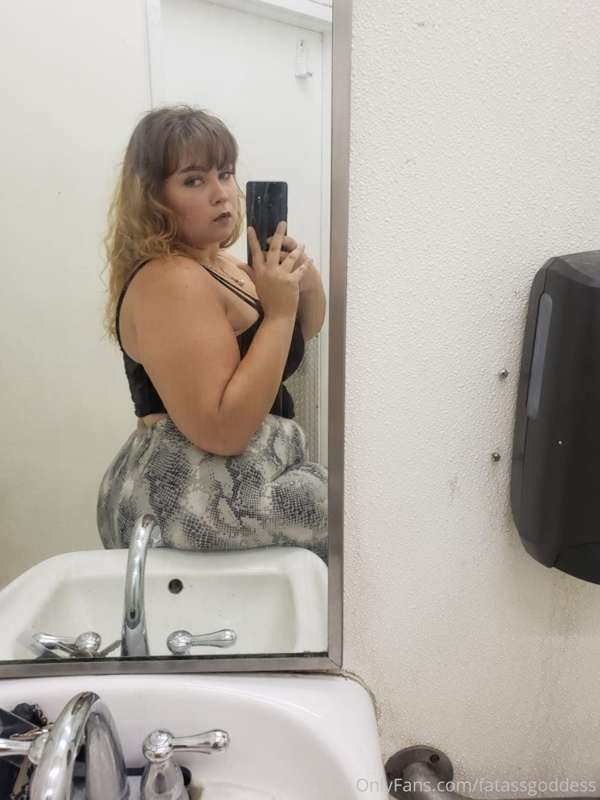 Fatassgoddess - Onlyfans - 03 Jul, 2020 1