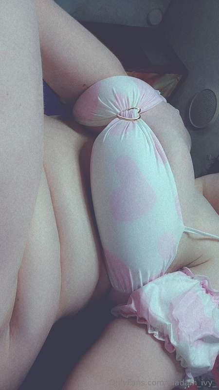 Gonna take more pics once I get a bottom that matches uwu bu.. 11