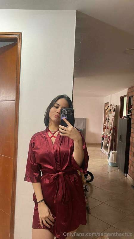 Would you be happy to receive some selfies of me everyday? 