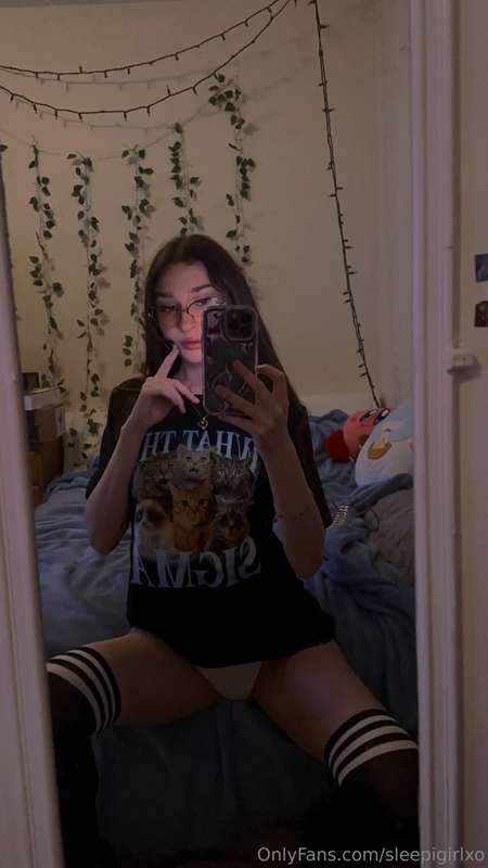 No thoughts, just desire 😏👅