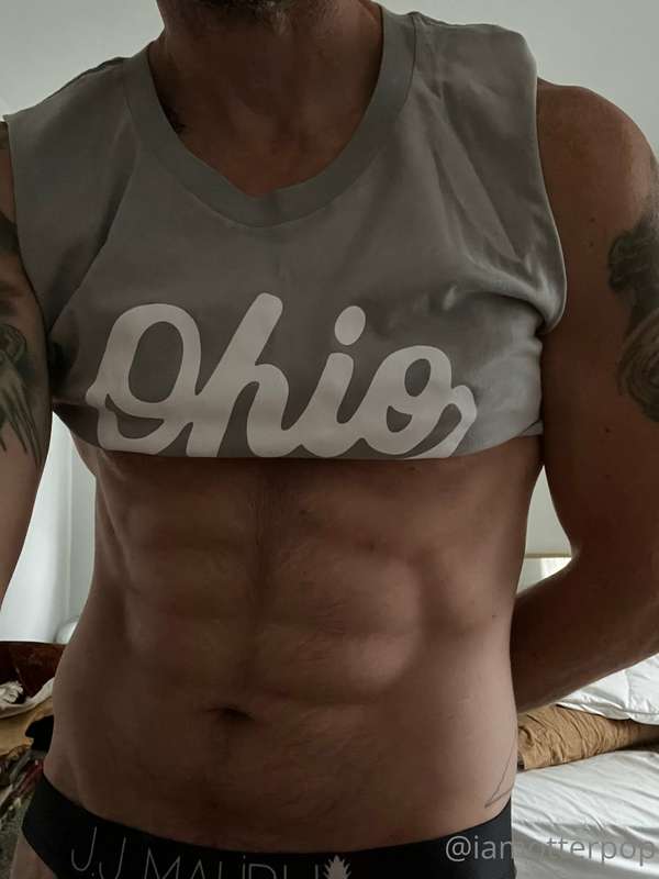 just some views of my new tank top. and also my full pubes.