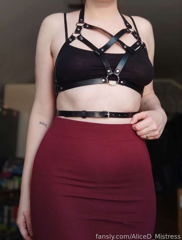 Aliced_Mistress - Fansly - 06 Dec, 2023