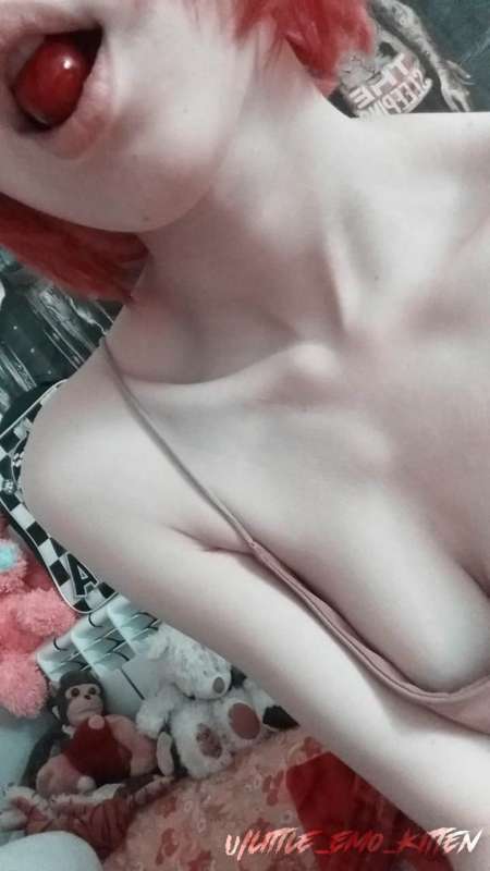 Little_Emo_Kitten - Fansly - 17 Sep, 2021 3