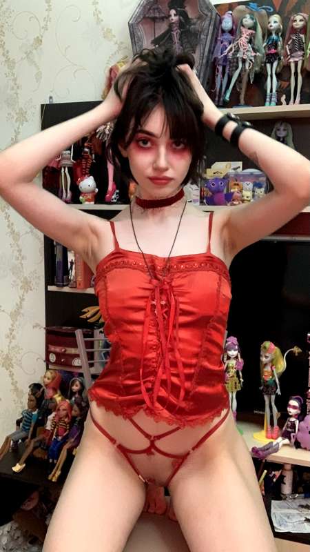 Yoursmalldoll - Fansly - 01 May, 2022 2