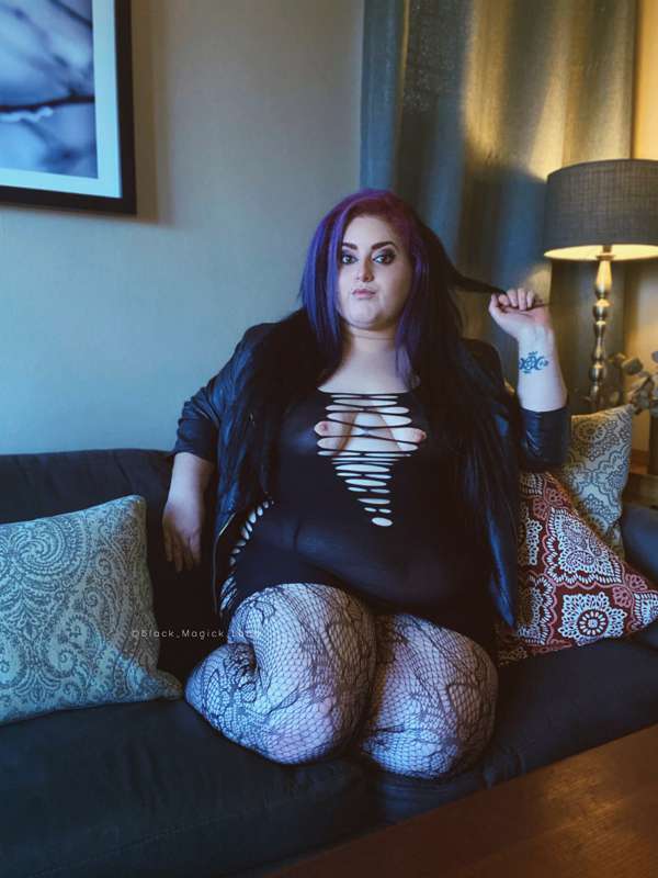 **Photoshoot Part 01 :**
It's Sensual Saturday my Pretties! .. 8