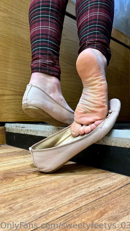 Oops, those shoes come off so easily! 8