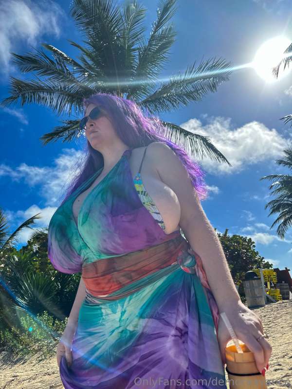 Just a few in a dress I picked up in Cozumel! My face is mos.. 31