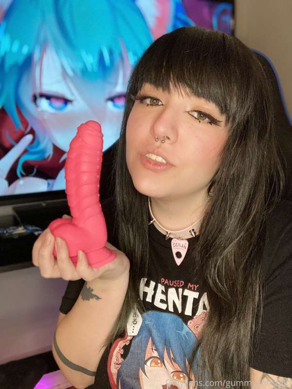 A little dildo tease, drool and ahegao 👅 4