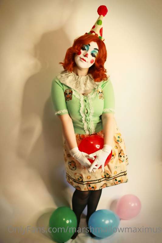 Retro Clown set (Part 1)
Ohhhh how fun it is to clown around.. 2