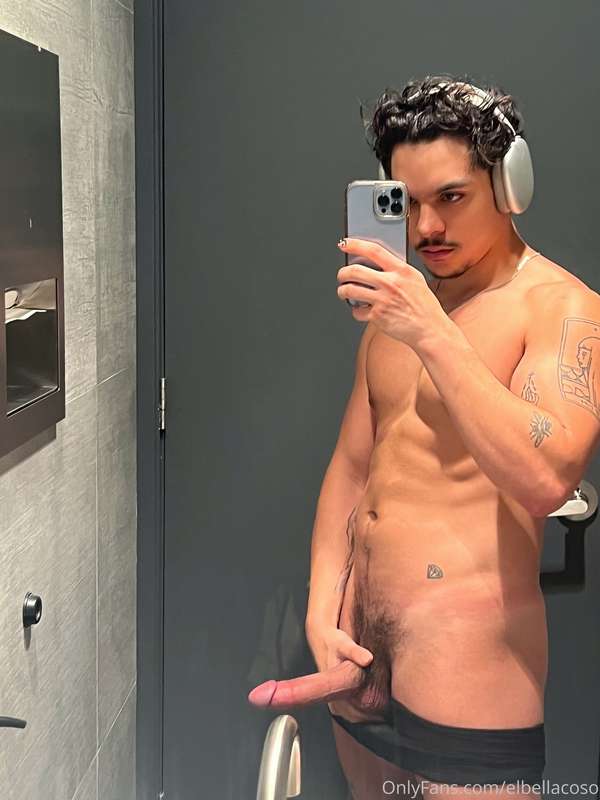 swipe for cock ➡️➡️➡️ 5