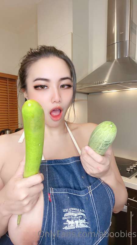 Bigger or biggest ???