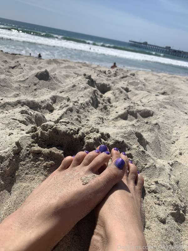 Legs for daysss 1