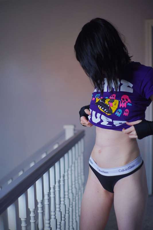 Little_Emo_Kitten - Fansly - 28 Oct, 2022 2