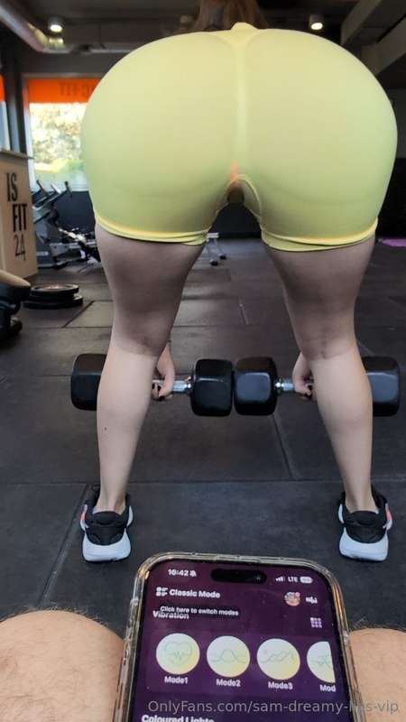 "Ah, Sam, you're cheating, you're alone at the gym..." You t..
