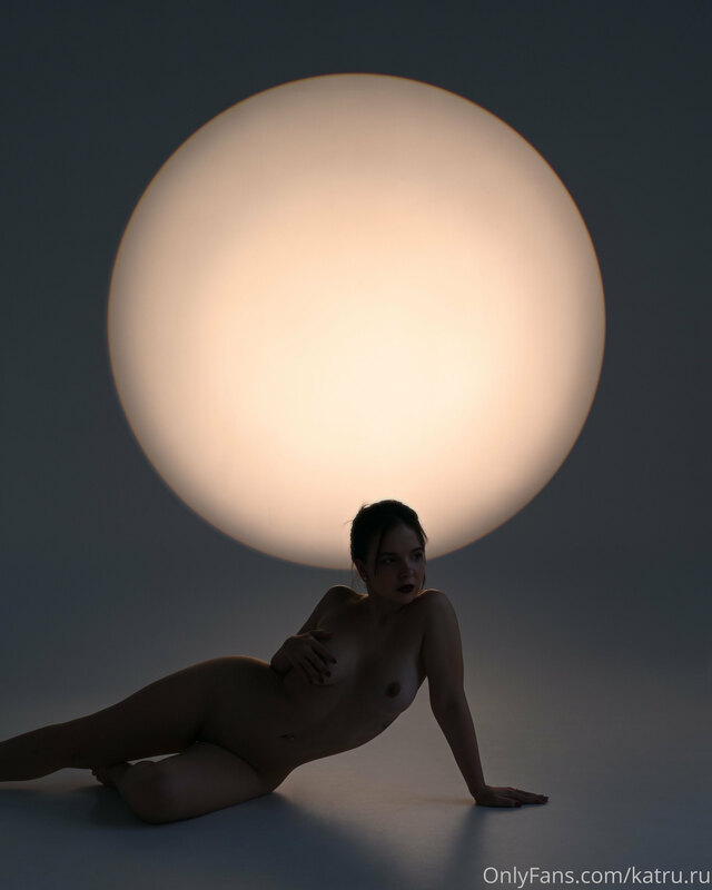 Exclusively for my OnlyFans subscribers my last photoshoot b..
