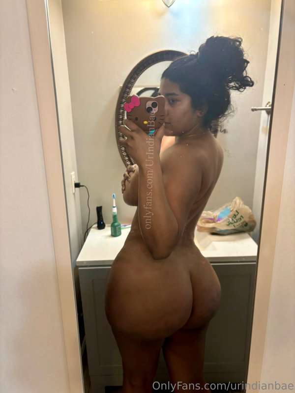 i’ve been doing a lot of squats at the gym cuz i want to kee..