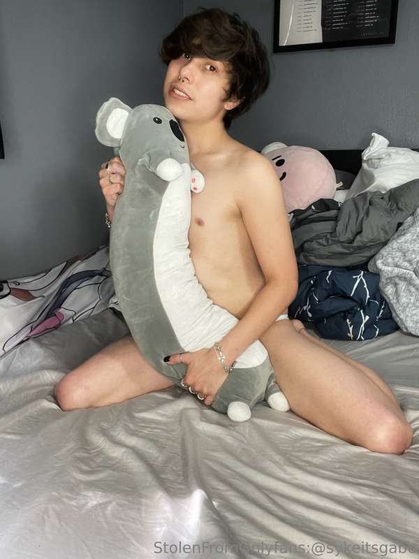 no cuddle buddy… so I have my cuddle plushie ☺️❤️ Would anyo.. 1