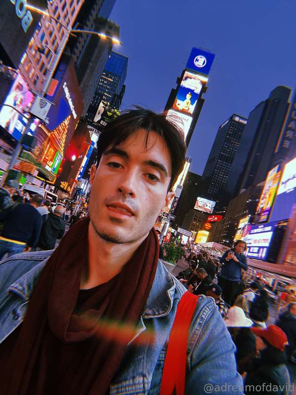 📍 New York 1