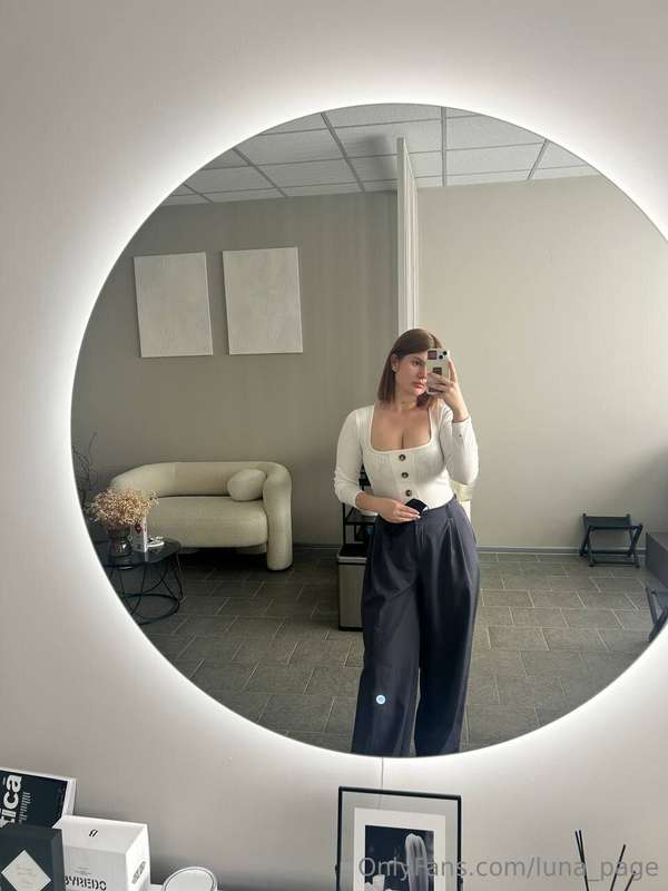 I think everything looks a little more mysterious in a round..