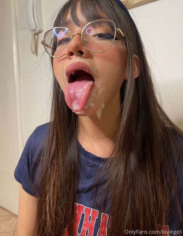 Another day, another cum shot! 💕