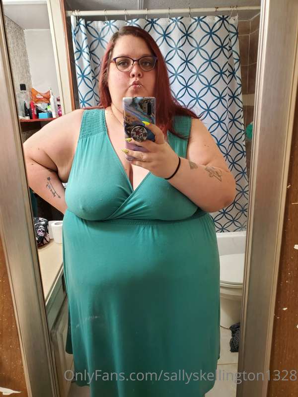 No bra plus cheeky panties